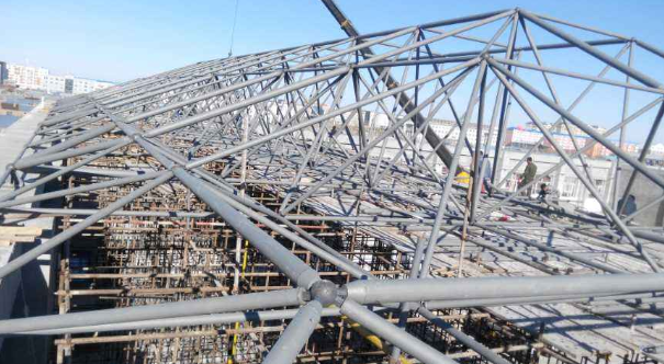 南平细数网架装配中抉择应用钢结构对室第的优势